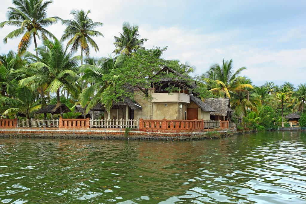 Cherai Beach Resorts Bagian luar foto